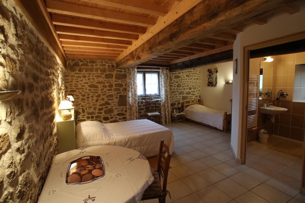 Ferme Cidricole Hugues Desfrieches Bed & Breakfast Sainte-Marguerite-de-Carrouges Oda fotoğraf